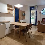 Seaside Escape For Six Guests In *